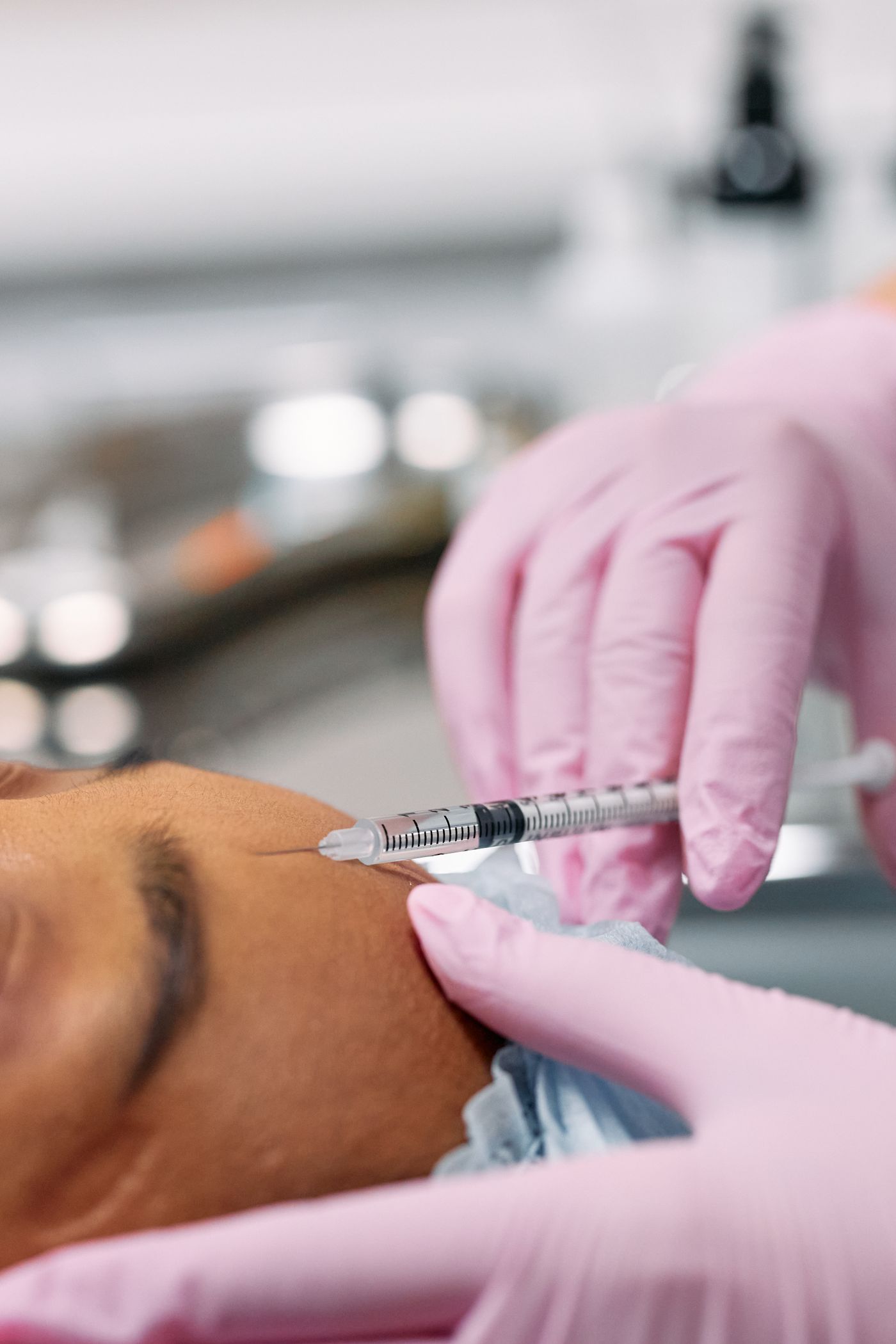 Comparação entre toxina botulínica e preenchimento facial
